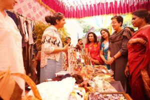 दीपावली कार्निवल का उद्घाटन 