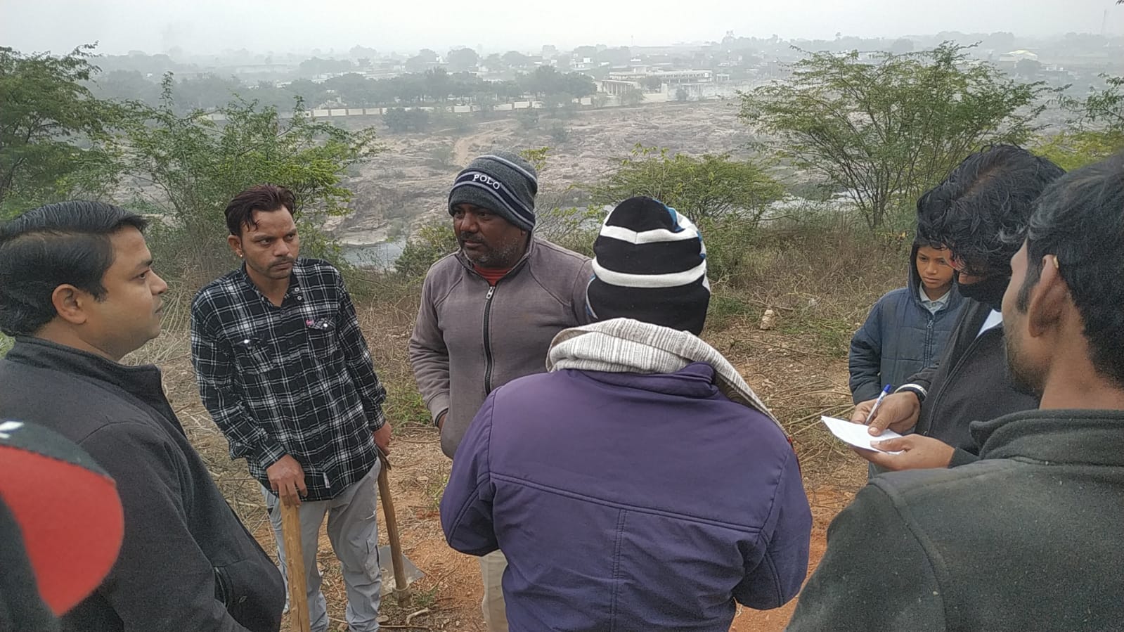 Civic Bodies ने दो दर्जन अतिक्रमणकारियों को जारी किया नोटिस 2 Civic Bodies ने अतिक्रमणकारियों को जारी किया नोटिस