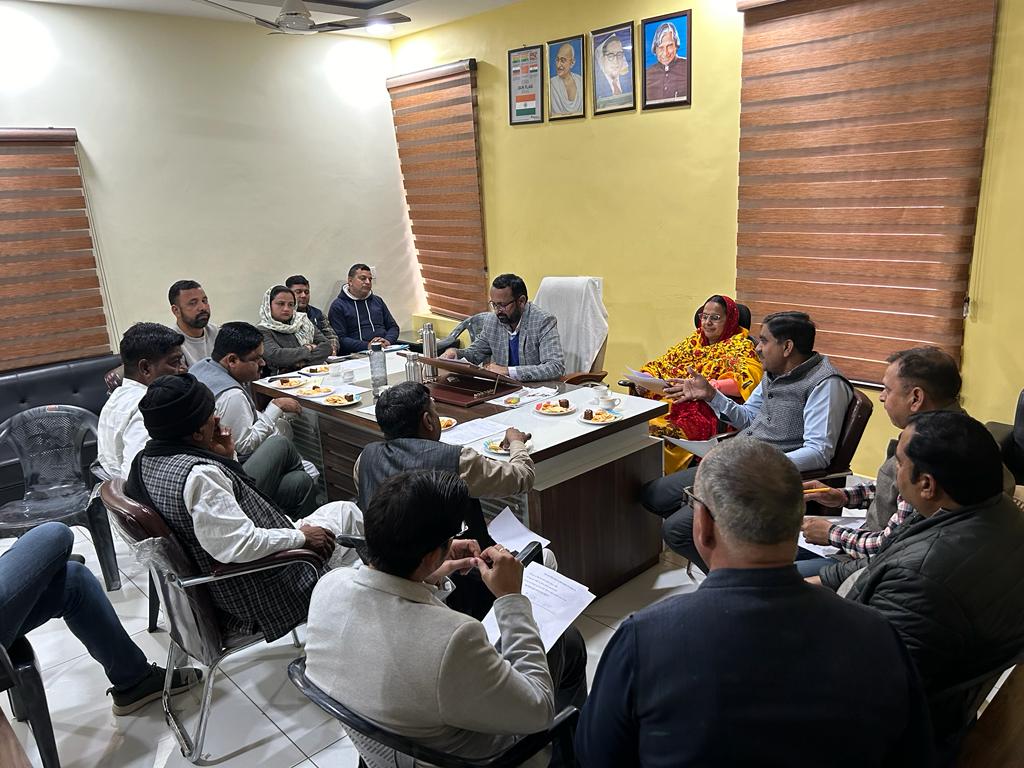 रैणु झाझडिय़ा की अध्यक्षता में Finance Committee की बैठक का आयोजन