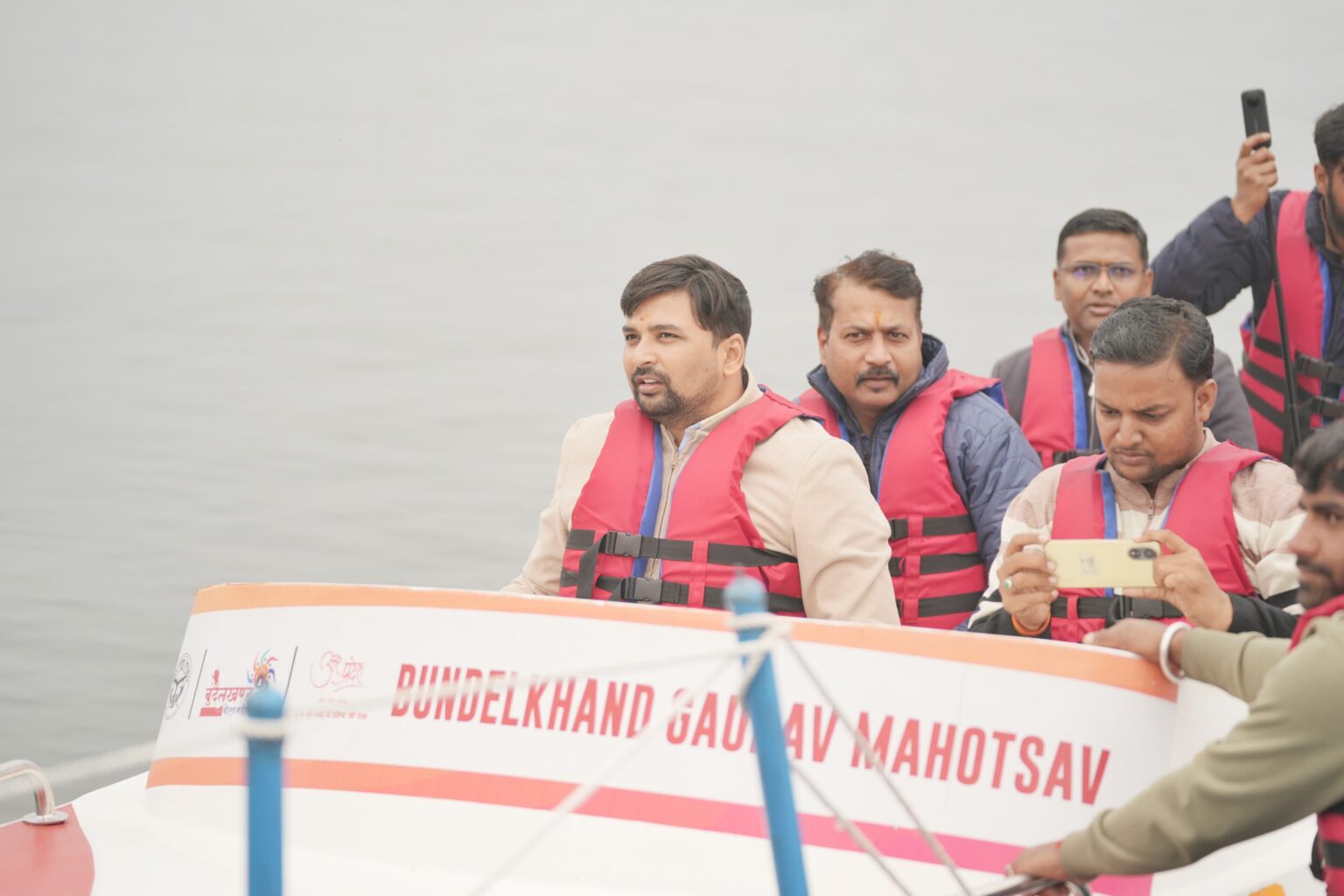 Bundelkhand गौरव दिवस कार्यक्रम का चित्रकूट में आकस्मिक समापन 1 Bundelkhand गौरव दिवस कार्यक्रम का चित्रकूट में आकस्मिक समापन