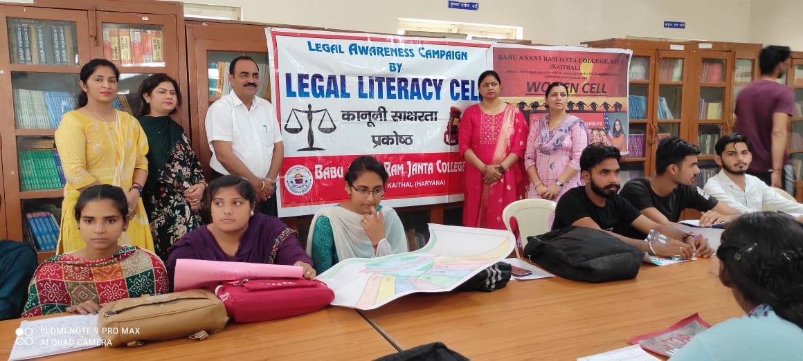 Awareness Program: छात्राओं के सामने आने वाली 7 चुनौतियों और उनके अधिकारों के संरक्षण के बारे में किया जागरूक