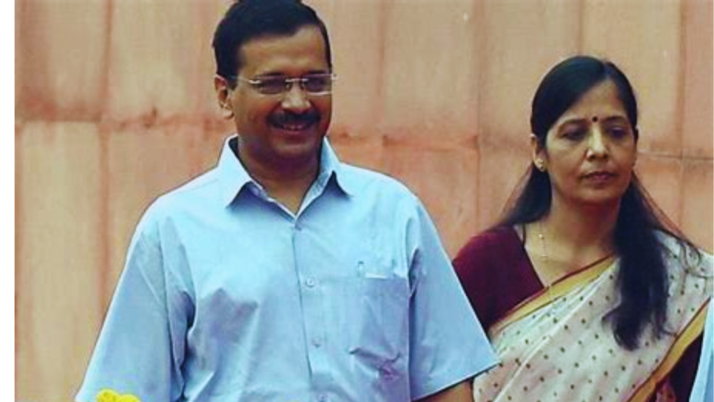 सीएम आतिशी ने Arvind Kejriwal की जगह ली: भाजपा द्वारा 45 करोड़ रुपये के "शीश महल" की चाबियों को लेकर गंभीर आरोप 2 Arvind Kejriwal