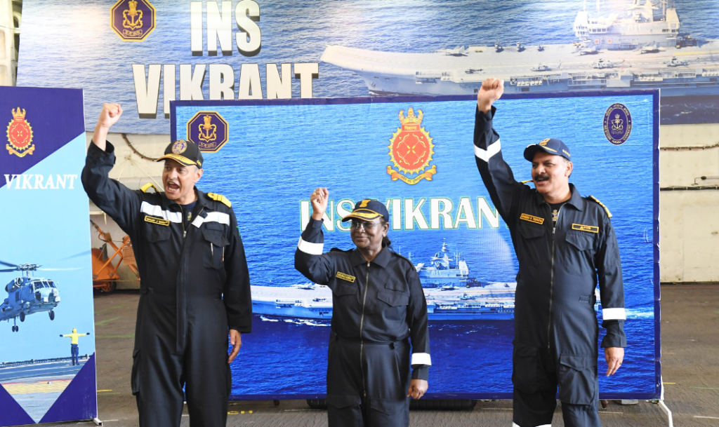 Day At Sea Program : राष्ट्रपति ने ‘समुद्र में एक दिन’ कार्यक्रम में लिया भाग 2 Day At Sea Program : राष्ट्रपति ने ‘समुद्र में एक दिन’ कार्यक्रम में लिया भाग